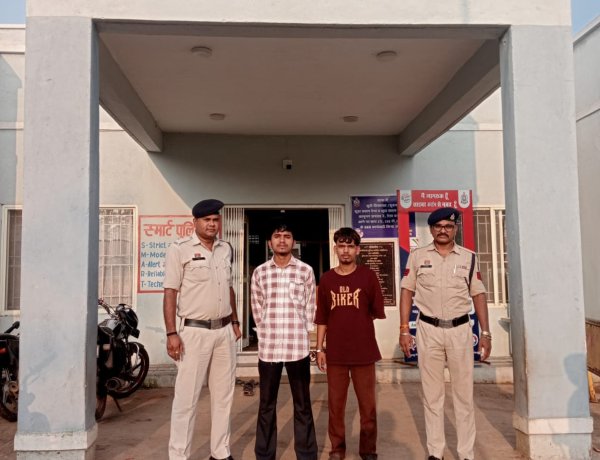 ओवरटेक कर चाकू से डराया, ऑनलाइन वसूले 1300 रुपये