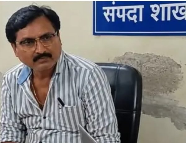 सामान्य सभा के बीच नगर निगम की संपदा शाखा में ACB का ट्रैप, 10 हजार की रिश्वत लेते क्लर्क गिरफ्तार