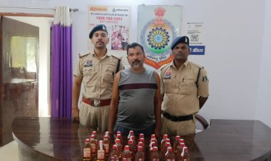 ग्राम झीट में अवैध शराब बिक्री का भंडाफोड़, 30 पौवा देशी शराब के साथ आरोपी गिरफ्तार