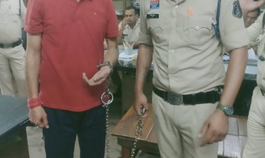 घर के गेट पर स्कूटी-बुलेट खड़ी करने को लेकर विवाद, महिला और उसके भाई पर धारदार हथियार से हमला