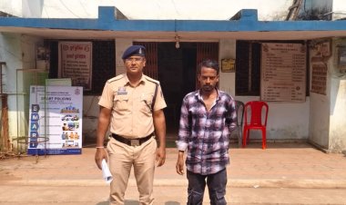 रेलवे स्टेशन जाने वाले मार्ग पर धारदार हथियार लहराकर लोगों को धमका रहा था युवक, नेवई पुलिस ने घेराबंदी कर पकड़ा