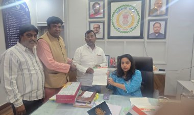सुपेला गदा चौक की शराब दुकान हटाने की मांग तेज, निगम आयुक्त को सौंपा ज्ञापन