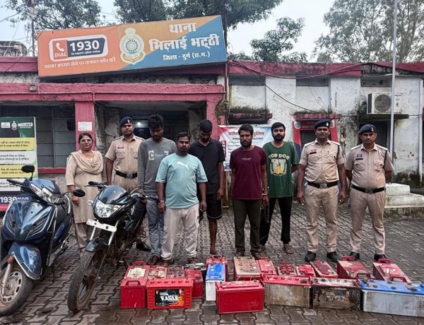 भिलाई में ट्रकों की बैटरी चुराने वाले 6 गिरफ्तार, 2 लाख की 19 बैटरियां बरामद