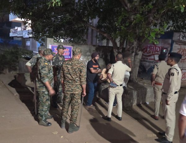 दुर्ग में सार्वजनिक जगहों पर शराबखोरी के खिलाफ पुलिस का अभियान, एक दिन में 51 प्रकरण दर्ज