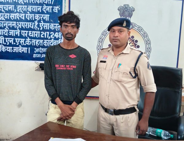 पुरानी रंजिश में बुजुर्ग महिला से मारपीट, बेटे को चापड़ दिखाकर धमकाया, आरोपी गिरफ्तार