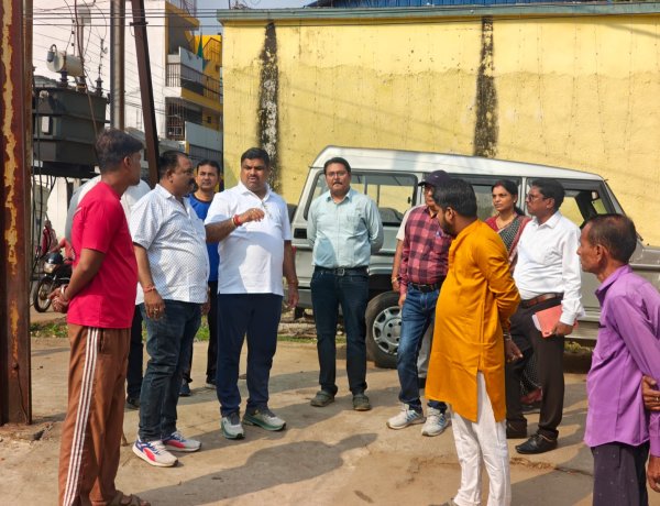 बांसपारा वार्ड में पहुंचे मंत्री गजेन्द्र यादव, नागरिकों की समस्याएं सुन अधिकारियों को दिए निर्देश