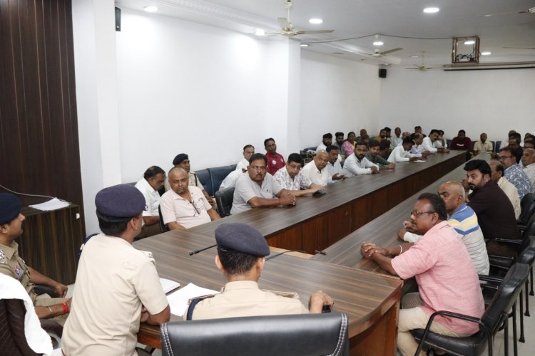नवरात्रि और दुर्गा उत्सव को लेकर अलर्ट पुलिस, 150 से अधिक आयोजकों को दिए निर्देश