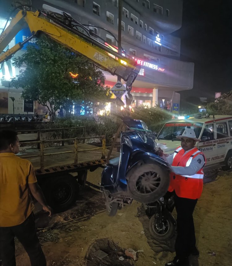 सूर्या मॉल के आसपास नो पार्किंग में खड़े 172 वाहनों पर कार्रवाई