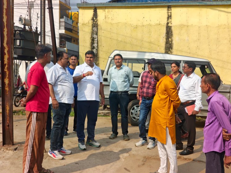 बांसपारा वार्ड में पहुंचे मंत्री गजेन्द्र यादव, नागरिकों की समस्याएं सुन अधिकारियों को दिए निर्देश